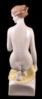 Hollóházi térdelő akt, kézzel festett, jelzett, hibátlan, m: 31 cm