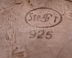 Ezüst (Ag.) gyűrű, jelzett, méret:54, bruttó: 10 g