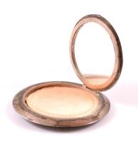 Ezüst (Ag.) vietnami púdertartó, jelzett, d:8 cm, bruttó: 79 g