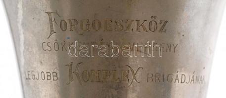 Komplex Brigád feliratú fém kupa, sérüléssel, m: 26,5 cm