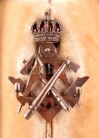 1894 Szabadkőműves jelvény Aranyozott fém. Johann Wagner & Sohn, Berlin jelzett ékszerész dobozb...