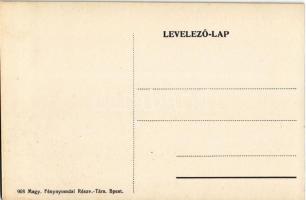 Balatonkenese, templomok, madáretető házikó