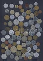 83db vegyes fémpénz, régi és új, néhány jobbal