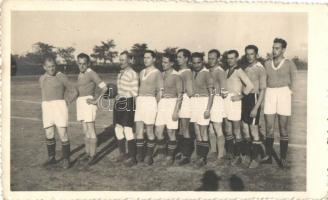 47 db főleg régi magyar és történelmi magyar városképes lap; vegyes minőség / 47 mainly pre-1945 Hun...