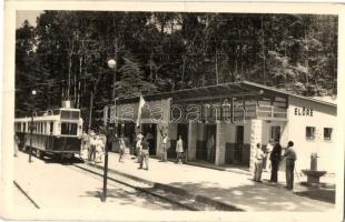 90 db modern fekete-fehér magyar városképes lap az 1950-es és 60-as évekből / 90 modern black-and-wh...