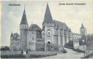 Vajdahunyad, Hunedoara; vár. Kiadja N. Tintea / Cetatea (Castelul) Huniadestilor / castle (EB)