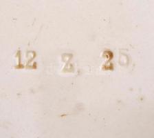 XIX. sz. vége: Fajansz, virágmintás, réz tálca. Formaszámos. d:25 cm