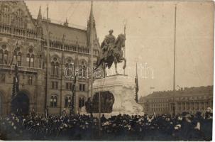 1906 Budapest V. Andrássy Gyula szobor felavatási ünnepsége a Kossuth Lajos téren, a Parlament déli oldalánál. Békei Ödön photo
