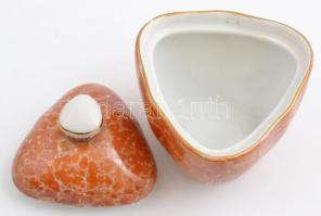 Hollóházi porcelán márványmintás dobozka, jelzett, kis kopásnyomokkal, 8,5×9×9 cm