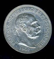 1907. 5K Ag "Koronázási évforduló" T:2/2- kis ph.