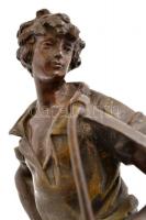 Kaszás férfi. Bronz figura, talpán kis repedés, jelzett, m: 22 cm