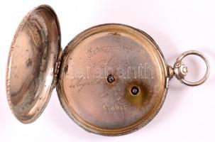 Ezüst (Ag.) felhúzós zsebóra, kulccsal, sérült porcelán számlappal, jelzés nélkül, működik