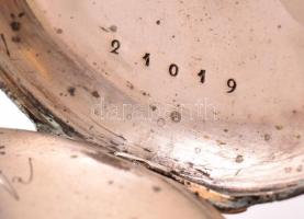 Ezüst (Ag.) felhúzós zsebóra, kulccsal, sérült porcelán számlappal, jelzés nélkül, működik