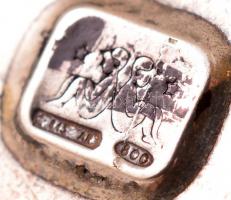 Ezüst (Ag.) hintalovas körhinta, jelzett, m: 5,5 cm, nettó: 24,3 g