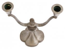 Szecessziós kétkarú fém gyertyatartó, m: 18 cm