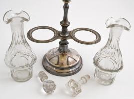 Moritz Hacker Wien ecet és olajtartó, ezüstözött alpakka, jelzett, más-más sérült dugóval, m: 26,5 c...