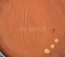 Napraforgó mintás iparművész váza. Jelzett. Minimális mázhibával a szájánál 26 cm