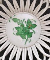 Herendi fonott tál. d:12 cm. Kézzel festett, jelzett, hibátlan