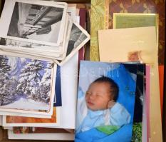 Vegyes papírrégiség tétel, régi és modern vegyesen, érdekes anyag, egy cipősdoboznyi