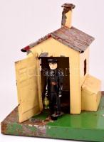 Retró szovjet vasútmodell tétel: vasútállomás (Pionerskaya), bakterház 7 db különféle vagon, zománco...