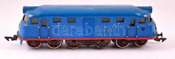 Retró szovjet vasútmodell tétel: vasútállomás (Pionerskaya), bakterház 7 db különféle vagon, zománco...