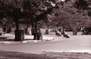1970 Bp., Népliget, ZMMK (Zalka Máté Motoros Klub) nemzetközi motorverseny (250 cm?, és 350 cm?), 74...