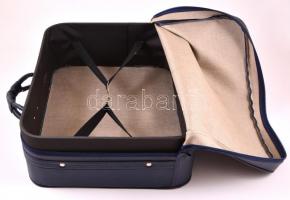 Malév bőrönd 42x37 cm