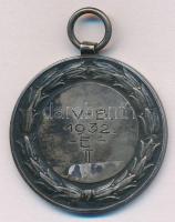 1932. Tenisz díjérem, jelzett Ag, "SGA" gyártói jelzéssel. Szign.: Berán (13,06g/0.800/31m...