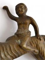 Koson lovagló fiú. Réz szobor. 23 cm m: 13 cm