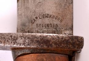 cca 1916 Mauser 98/05 bajonett, jelzett, rozsdás, kopott hüvely, h:49,5 cm