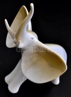 Hollóházi elefánt figura, kézzel festett, jelzett,  apró kopásnyomokkal, m:18,5 cm