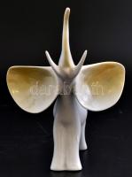 Hollóházi elefánt figura, kézzel festett, jelzett,  apró kopásnyomokkal, m:18,5 cm