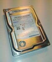 Samsung HD322GJ  SATA 3.5" merevlemez, 320GB, 7200rpm 16M cache jó állapotban. 13630 órás futásidő