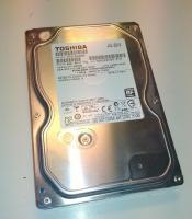 Toshiba DT01ACA050 SATA 3.5 merevlemez, 500 GB, 7200rpm, 32M cache jó állapotban. 9920 órás futásidő.