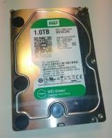 Western Digital WD10EZRX Green SATA 3.5 merevlemez, 1TB, 64M cache jó állapotban. 6650 órás futásidő.