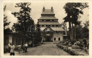 70 db régi és modern magyar városképes lap / 70 pre-1945 and modern Hungarian town-view postcards