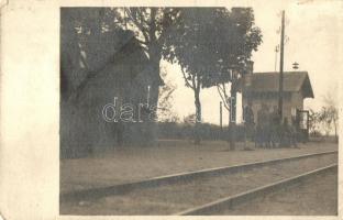 Bieloberdó, Bijelo Brdo; vasútállomás, vasutasok / Bahnhof / railway station, railwaymen. photo (kopott sarok / worn corner)