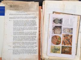 Vegyes papírrégiség tétel: számlák, céges iratok, térkép, halotti anyakönyvi kivonat, stb., összesen...