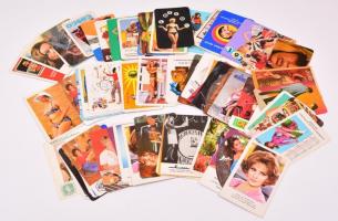 cca 1971-1987 70 db hölgyeket ábrázoló kártyanaptár