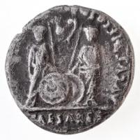 Római Birodalom / Róma / Augustus 107? Traianus alatt kiadott Denár? (3,34g) T:3
Roman Empire / Rom...