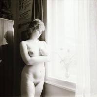 cca 1986 Éva örök, szolidan erotikus felvételek, 7 db vintage negatív + 1 db mai nagyítás, de nem a ...