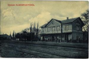 Almásfüzitő, vasútállomás. Kiadja Czilling Zsigmond és társa / Bahnhof / railway station