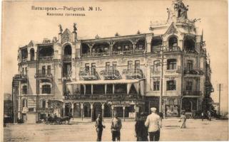 Pyatigorsk, Kazennaya gostinitsa / public hotel, Stremmers cinema, shops. Phototypie Scherer, Nabholz & Co. (vágott / cut)