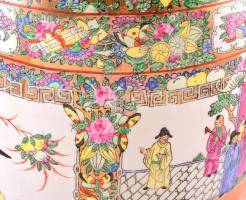 Kínai jelzett padlóváza, kézzel festett, kopás nyomokkal, m: 60 cm