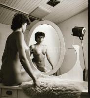 Örömteli pillanatok az 1980-as évekből, szolidan erotikus felvételek, 8 db vintage negatív + 1 db ma...