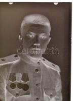 cca 1944 Eger, orosz katonák a GRÁF műteremben, 10 db üveglemez negatív, 10x15 cm és 9x12 cm