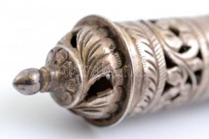 Ezüst tóra tekercs tartó. 52 g Mark gravírozással 12 cm