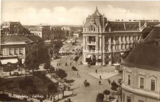 Nyíregyháza, látkép, Lieber és László, Schwartz Jenő, Bartha Lajos utóda, Kohn Ignác üzlete, szálloda, villamos. Kiadja Fábián Pál