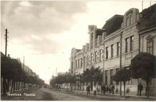 Tapolca, Fő utca. Kiadja Gerő Adolf