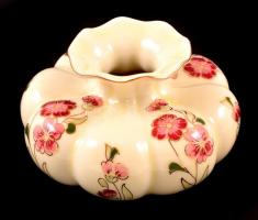 Zsolnay virágmintás porcelán kis váza, kézzel festett, jelzett, hibátlan, m: 6,5 cm, d: 10 cm
